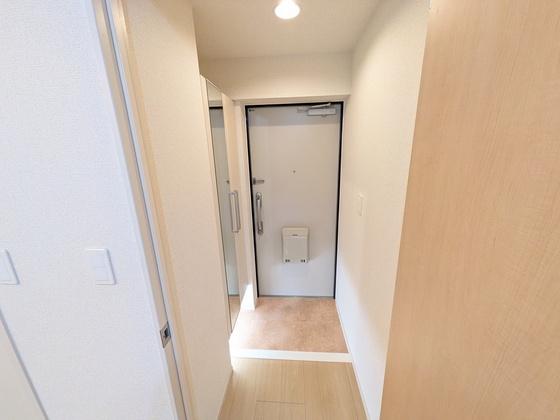 玄関　※別部屋の写真です