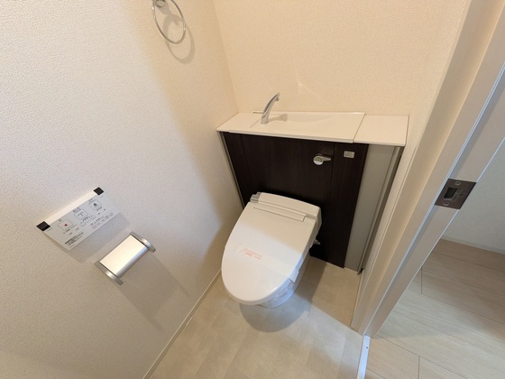 トイレ　※別部屋の写真です