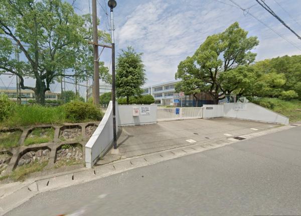 小学校　あま市立伊福小学校（小学校）まで700m