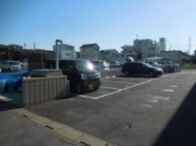 駐車場　駐車場