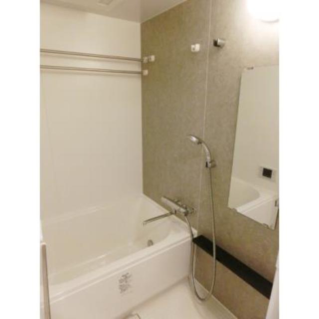 バス・シャワールーム　※写真は同タイプ住戸です。