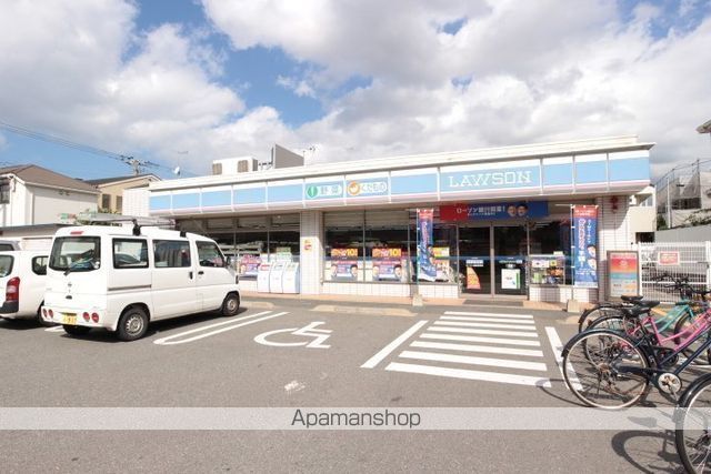 コンビニ　ローソン箱崎宮前店（コンビニ）まで1032m