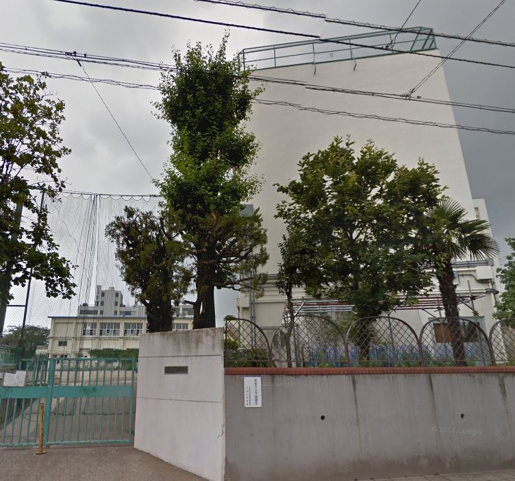 小学校　世田谷区立代沢小学校（小学校）まで268m