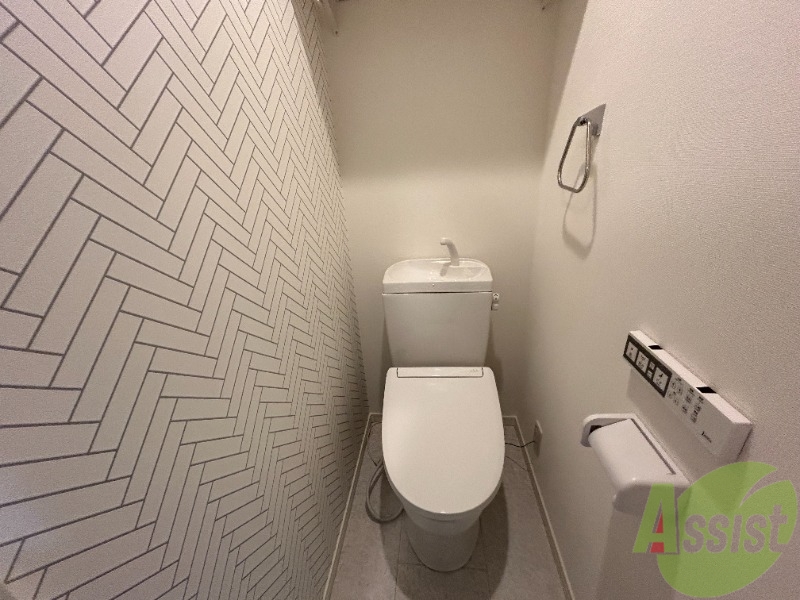トイレ　トイレはウォシュレット機能が付いています。