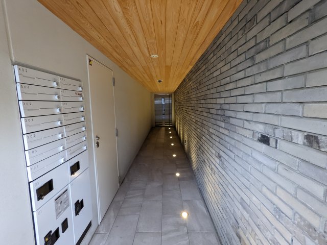 エントランス　建物の内部です