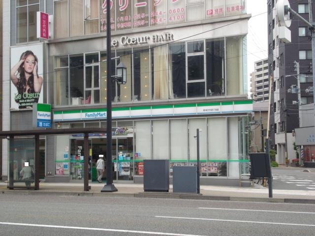 コンビニ　ファミリーマート新潟万代四丁目店（コンビニ）まで419m
