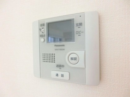セキュリティ　モニター付きインターホンです♪