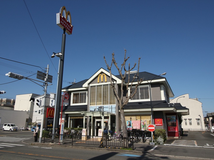 飲食店　マクドナルド牧落店（飲食店）まで951m