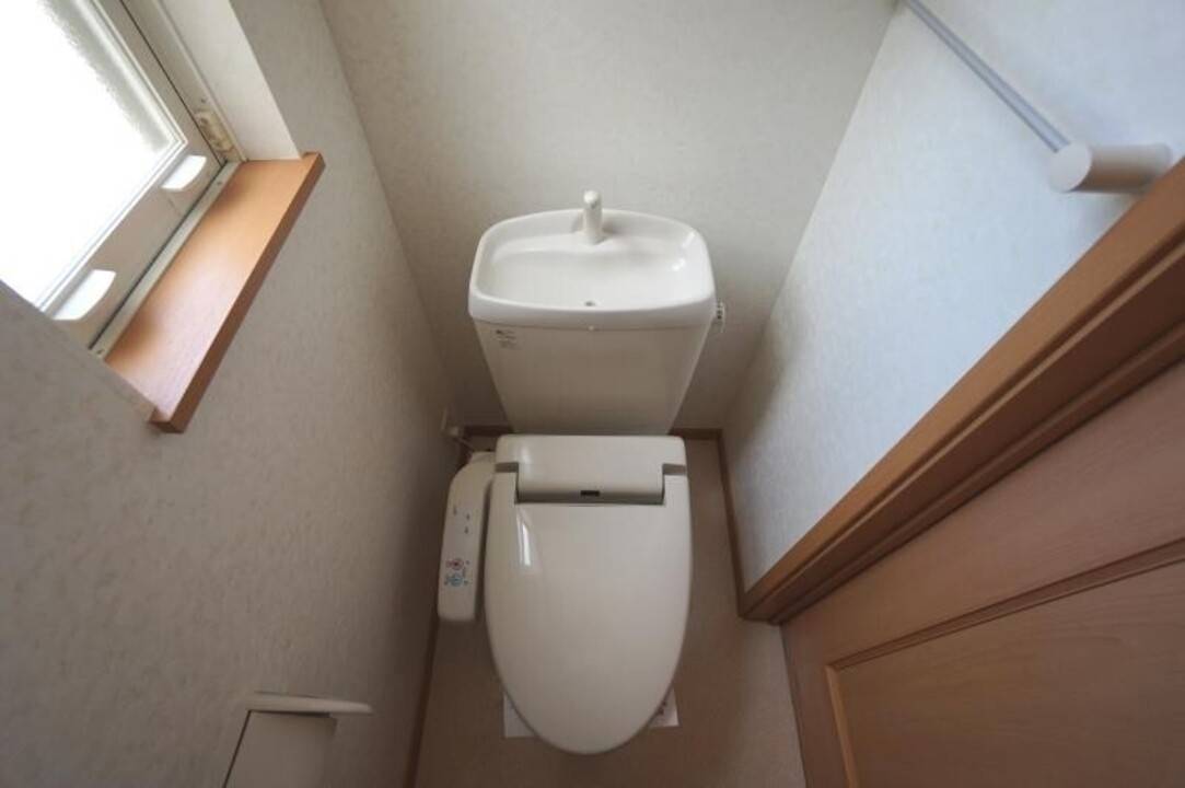 トイレ　トイレ