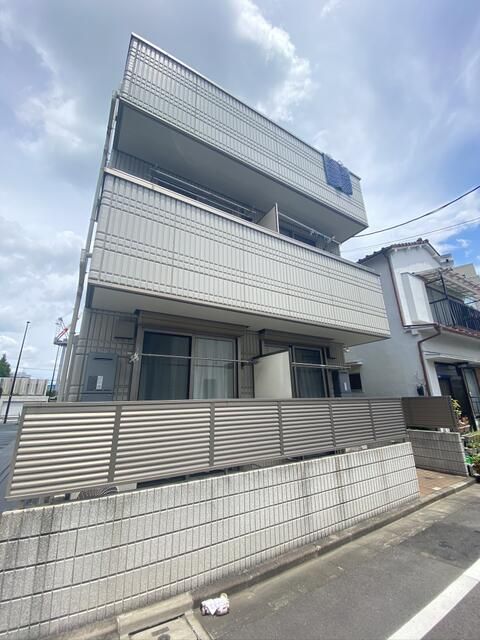 建物外観　落ち着いた雰囲気の外観です