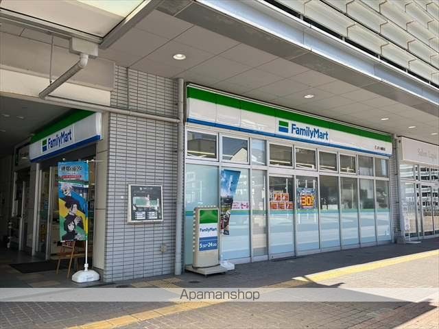 コンビニ　ファミリーマートJR八幡駅店（コンビニ）まで212m