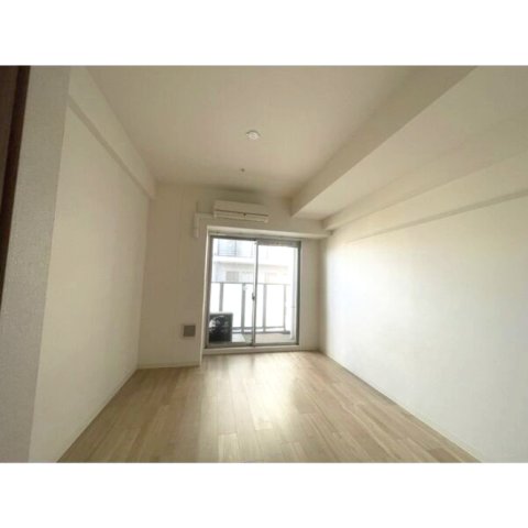 居室・リビング　※写真は同じマンションの違う部屋のものになります。