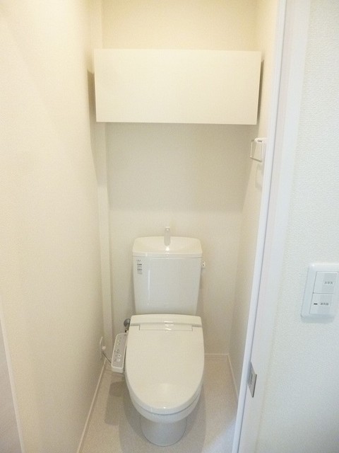 トイレ　ウォシュレット機能あり