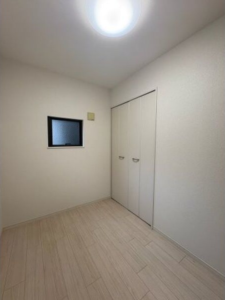 収納　※写真は同じマンションの違う部屋のものになります。