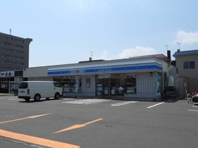 コンビニ　ローソン札幌新琴似7条十二丁目店（コンビニ）まで776m