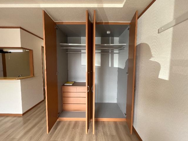 収納　クローゼット