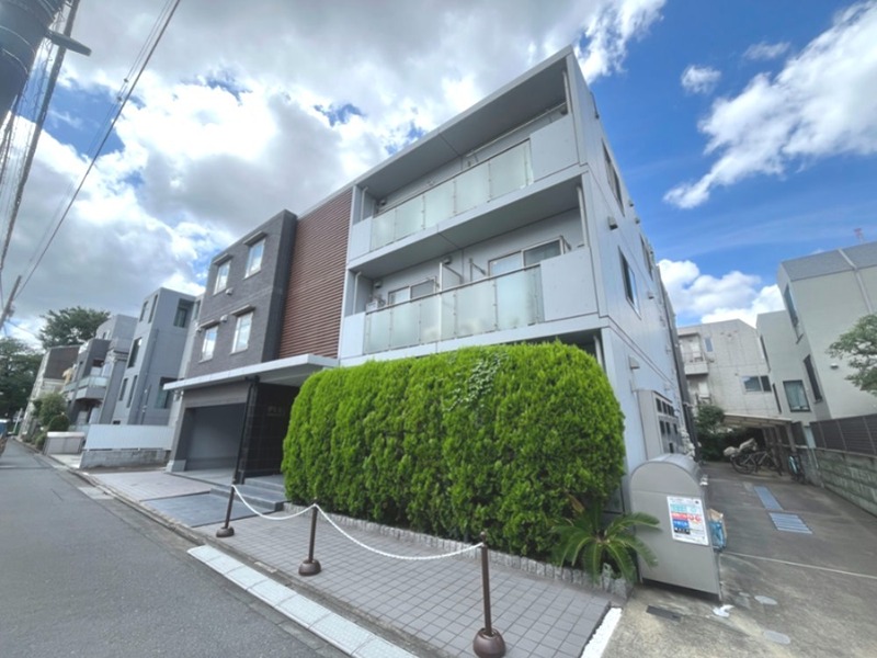 京王新線 幡ケ谷駅 徒歩8分 築18年