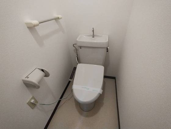 トイレ　※別部屋の写真です