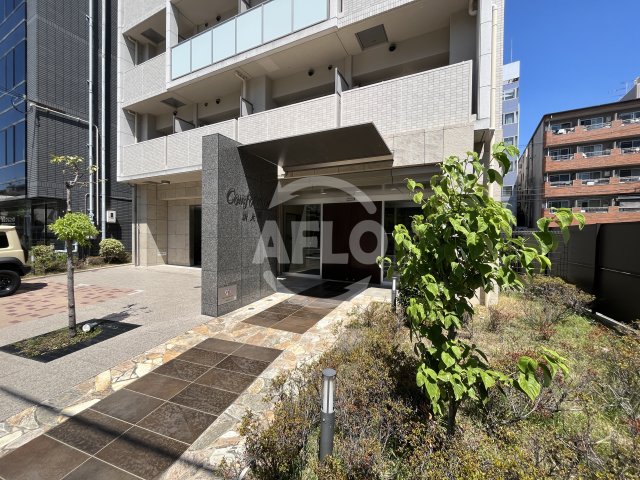 エントランス　comforespa新大阪　エントランス