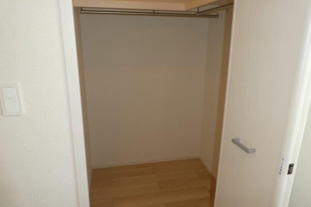 収納　ウォークインクローゼット