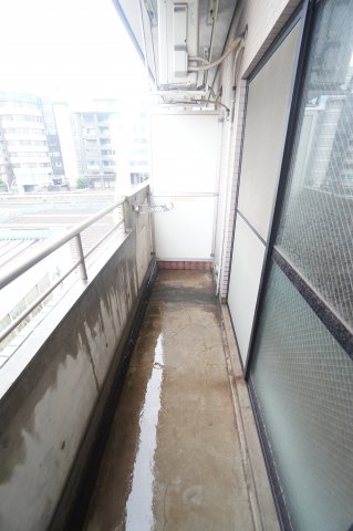 バルコニー　※同物件・反転タイプの写真です。