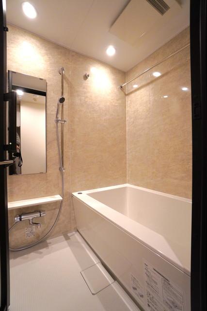 バス・シャワールーム　※写真は同タイプ住戸です。