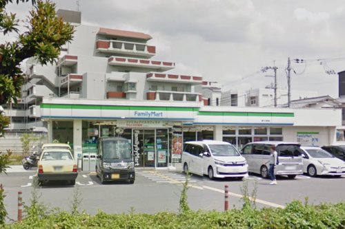 コンビニ　ファミリーマート 豊中小曽根店（コンビニ）まで243m