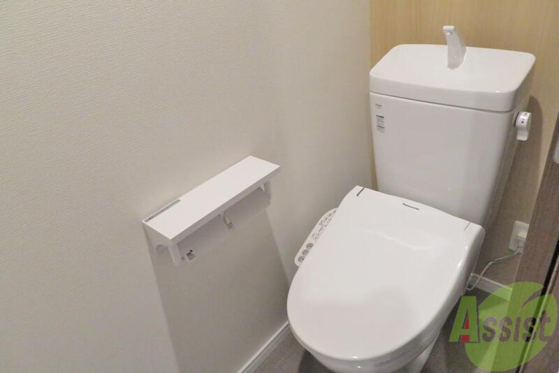 トイレ　トイレはシンプルかつオーソドックスで使い易そうです。