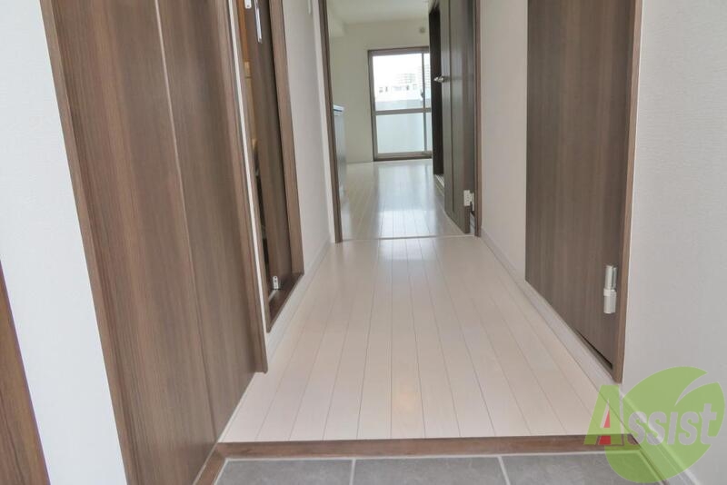 玄関　玄関から見たお部屋です。イメージできますか。