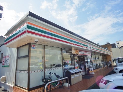 コンビニ　セブンイレブン 清水江尻東1丁目店（コンビニ）まで351m
