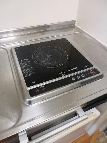キッチン　1口電気コンロタイプです