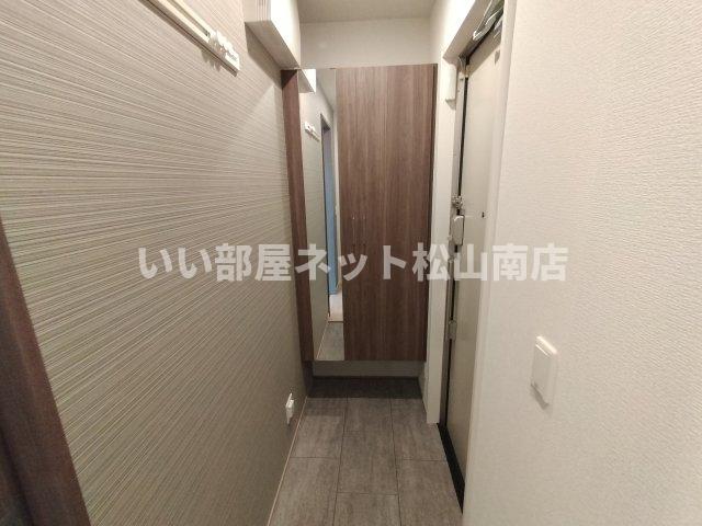 カトレアVIIの玄関写真