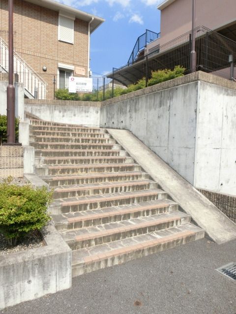 京成千葉線 新千葉駅 徒歩6分 2階建 築18年の外観写真