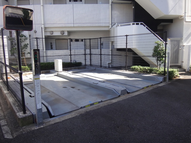 駐車場　機械式駐車場