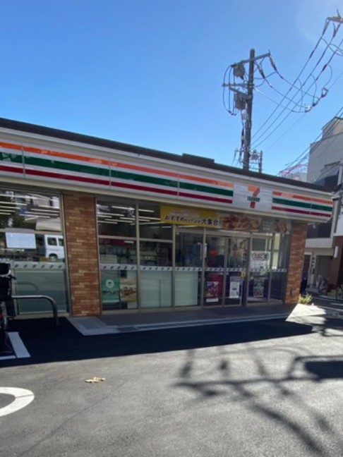 コンビニ　セブンイレブン新宿西落合1丁目北店（コンビニ）まで152m