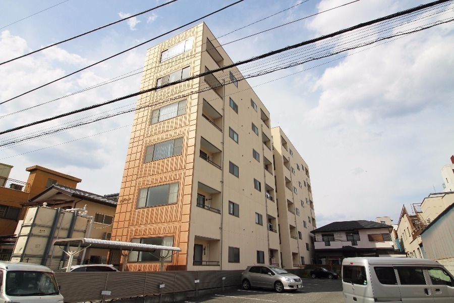 建物外観　きれいな外観