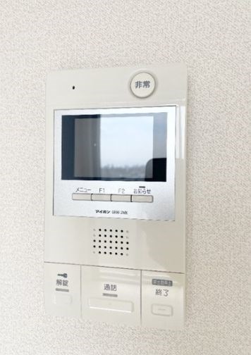 セキュリティ　家具家電付きのお部屋となっております。