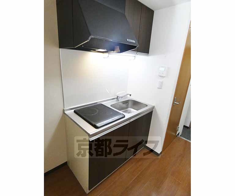 京阪本線 龍谷大前深草駅 徒歩10分 4階建 築16年のキッチン写真