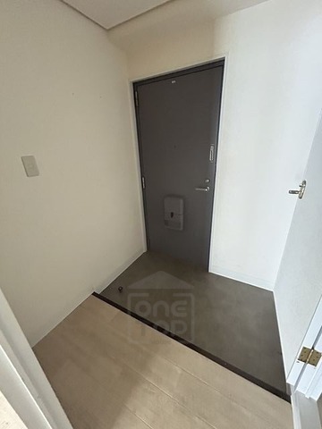 丸矢マンションの玄関写真