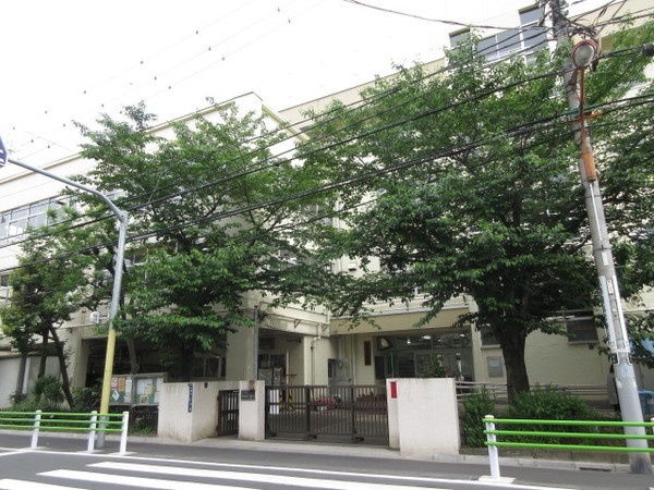 幼稚園・保育園　立川保育園（幼稚園・保育園）まで134m