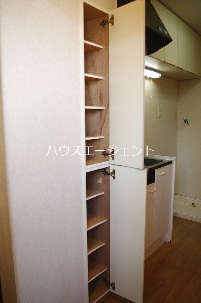 エントランス　シューズボックスです。※参考画像