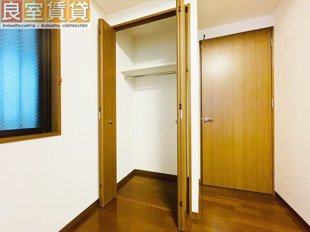 収納　※この写真は同物件の別のお部屋のお写真です。現状優先