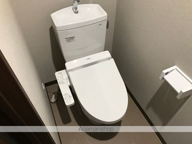 山陽新幹線 福山駅 徒歩23分 3階建 築9年のトイレ写真