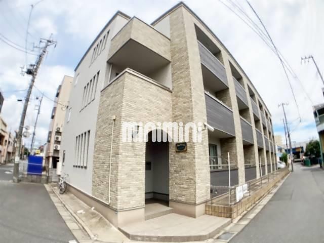 建物外観　オートロックつき