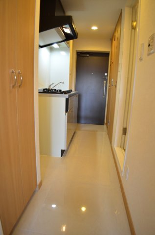 玄関　お部屋から玄関に向けて。