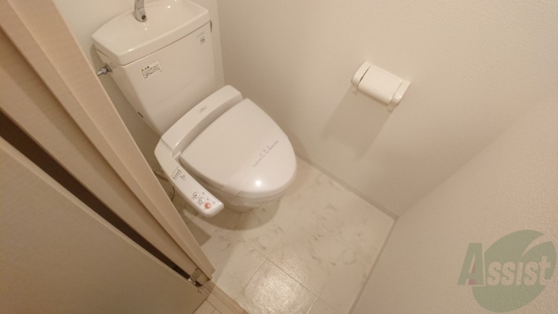 トイレ　トイレです。ウォシュレット付を探している方、おすすめです。