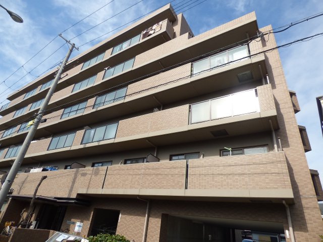 建物外観　キレイな外観