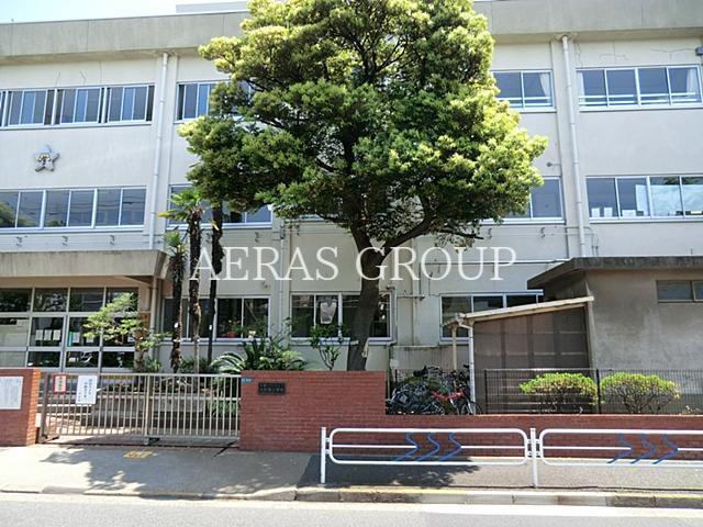 小学校　江戸川区立大杉東小学校（小学校）まで845m