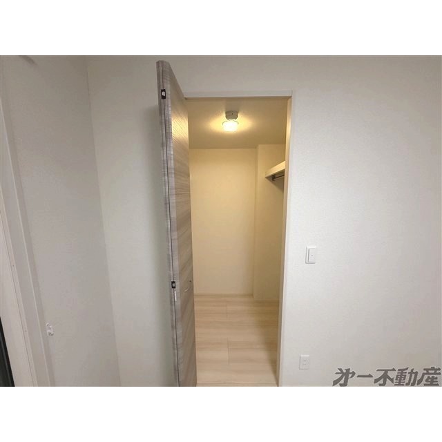 収納　ウォークインクローゼット