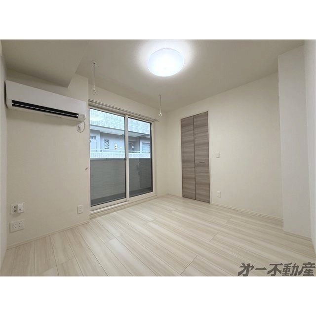 建物外観　洋室